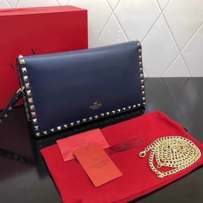 Valentino Garavani Rockstud Wallet With Leather Studded Strap