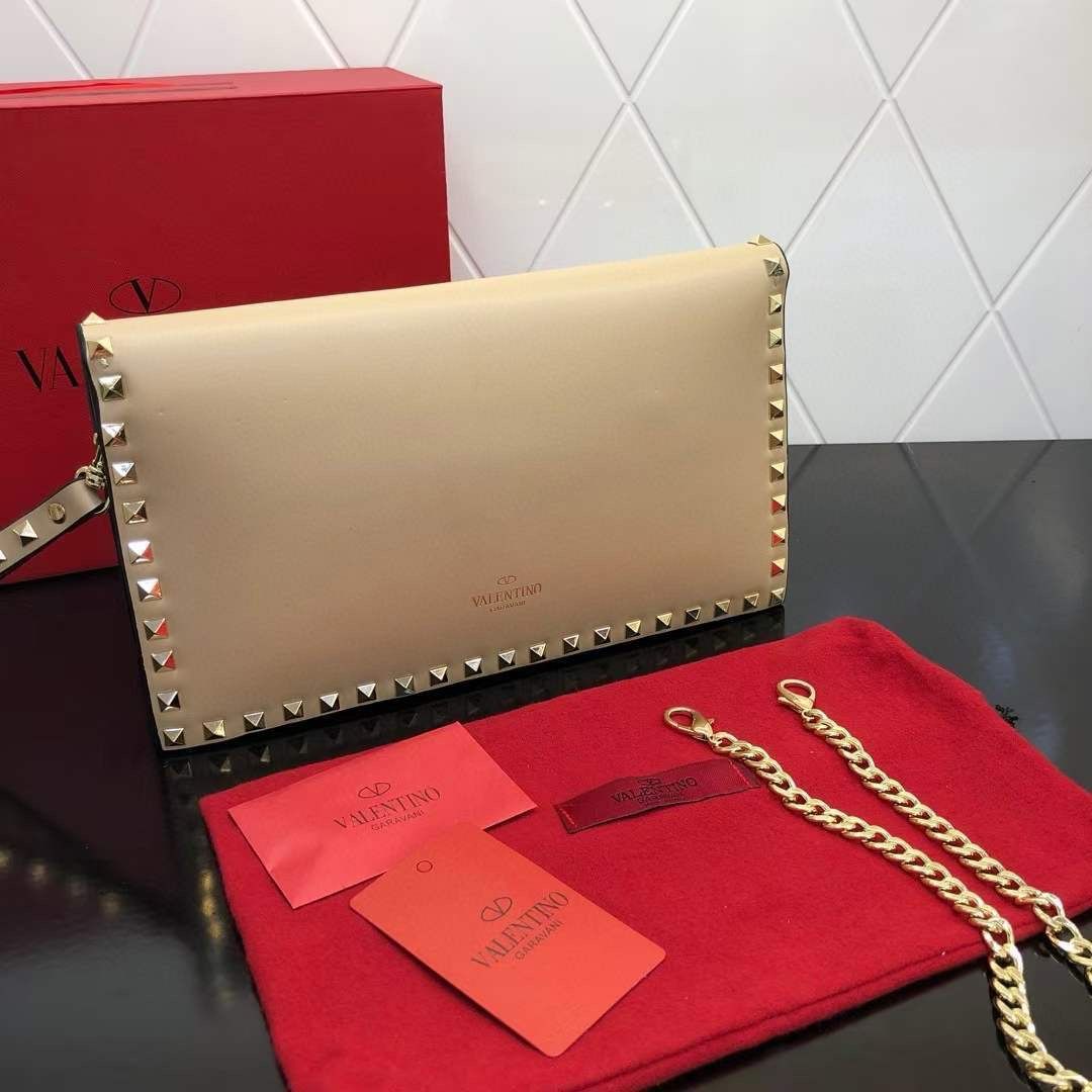 Valentino Garavani Rockstud Wallet With Leather Studded Strap