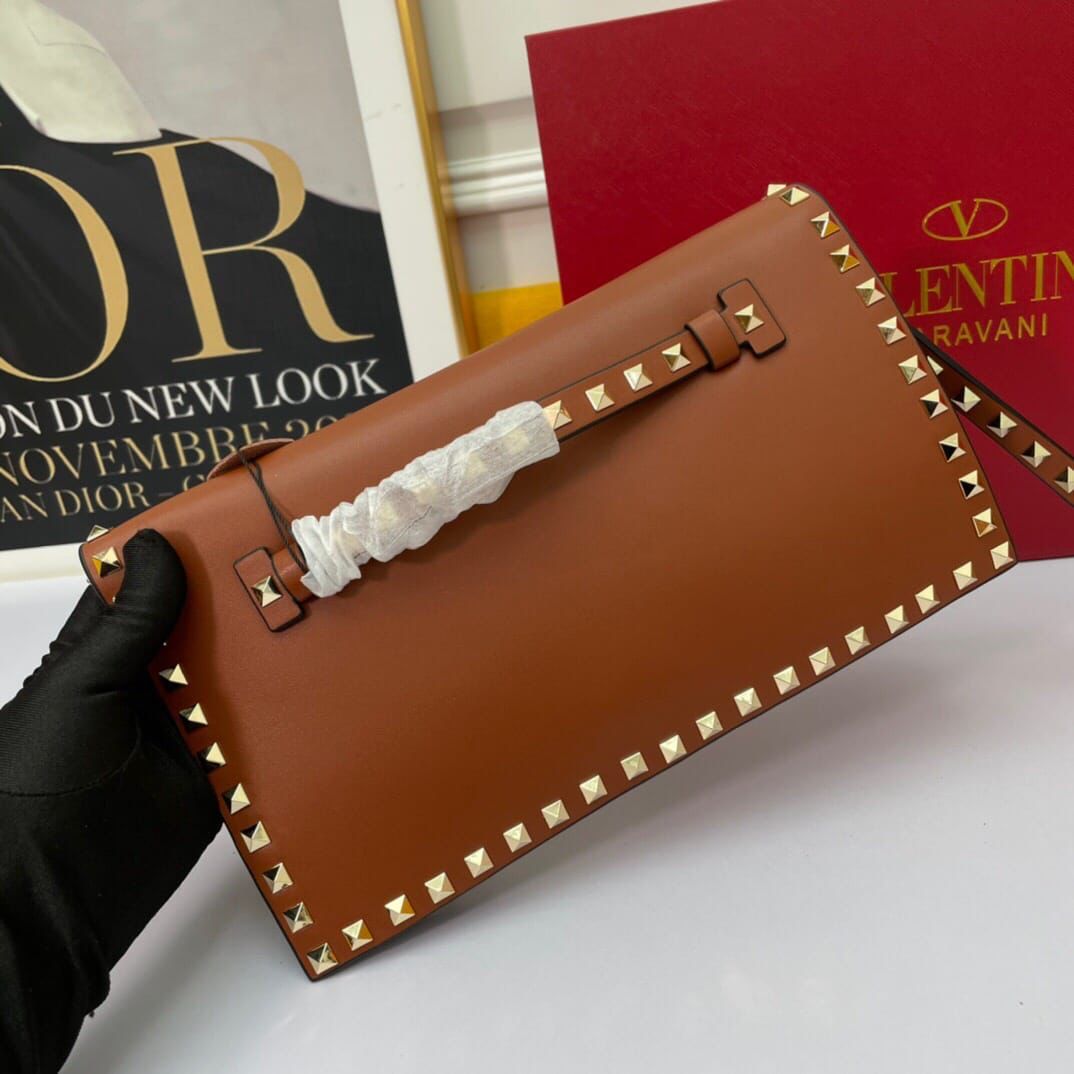 Valentino Garavani Rockstud Wallet With Leather Studded Strap